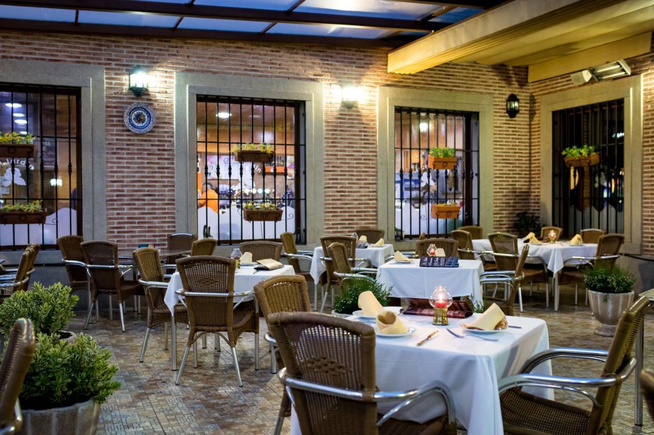 Hotel Rural El Jardin Aldea del Fresno Exterior photo